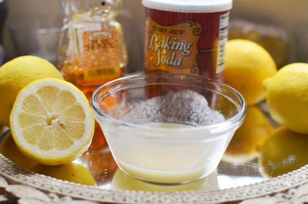 Mixing Baking Soda And Lemon