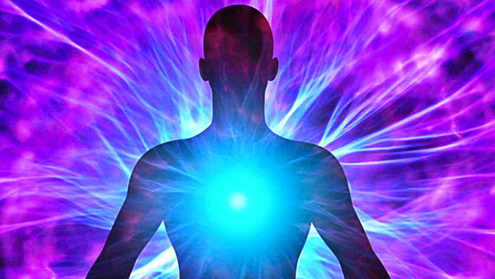 If You Experience Any Of These 10 Signs You Are On The Lightworker ...